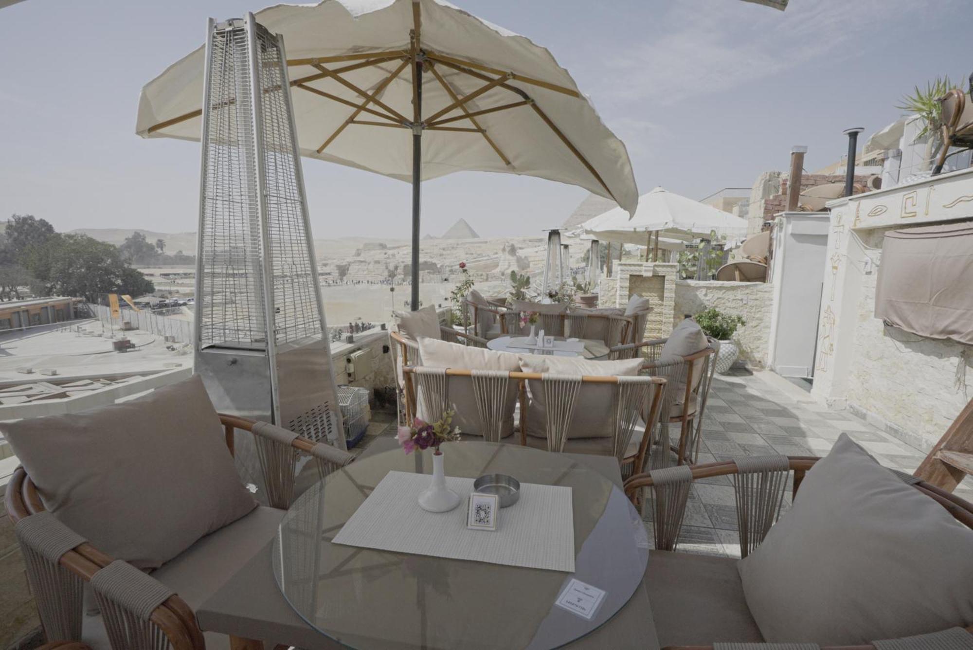 Queen Cleopatra Pyramids Hotel ไคโร ภายนอก รูปภาพ